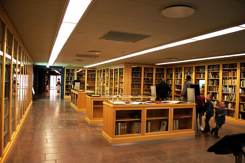 安徒生博物馆的书架