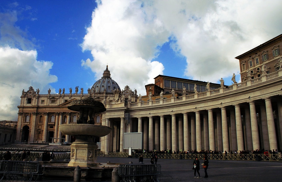 梵蒂冈的圣伯多禄广场